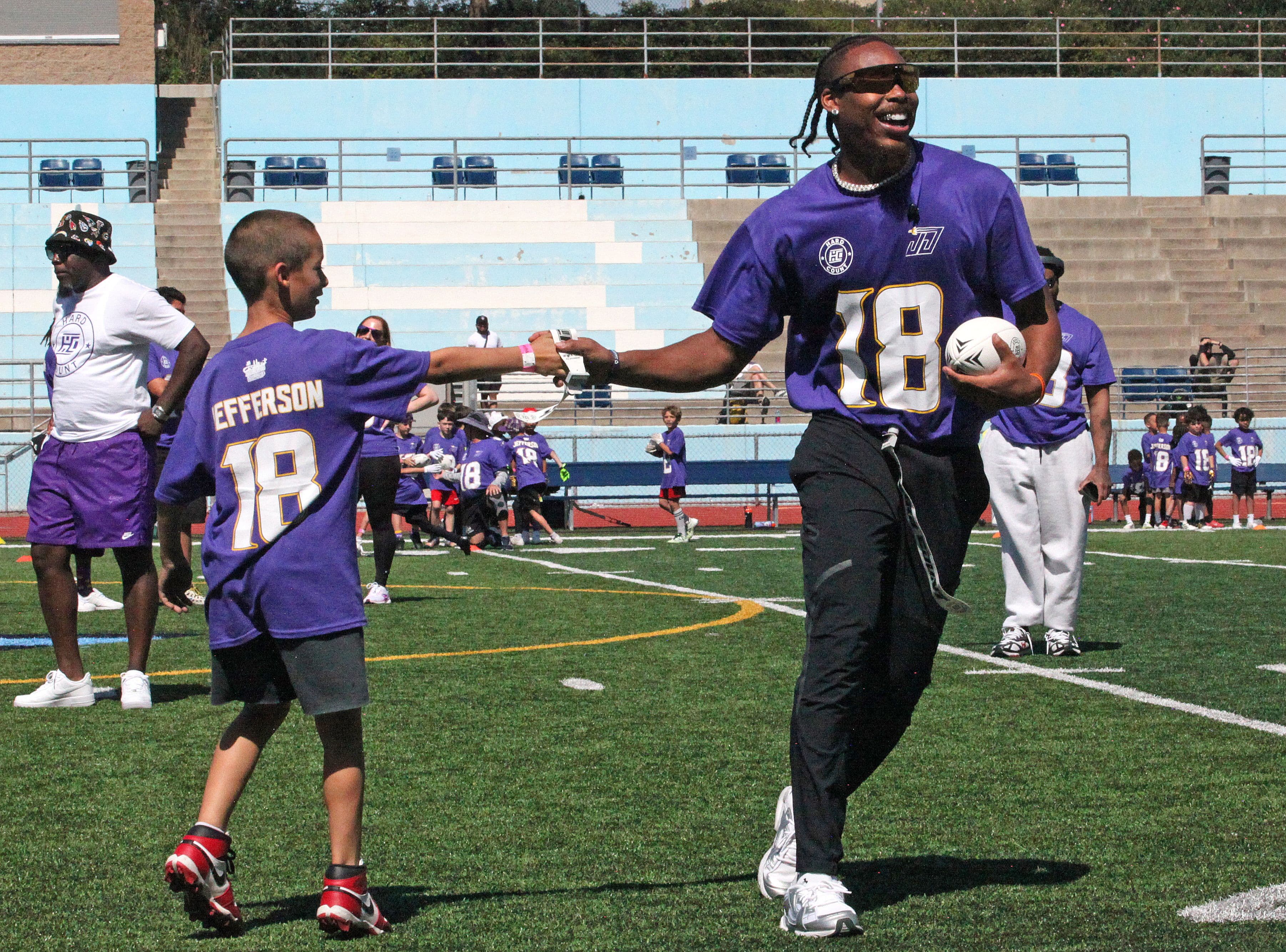 Daps with a camper mid-field